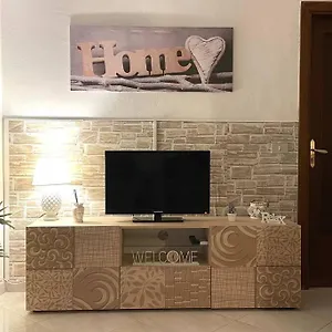 Mona House Accogliente Casa Appartamento